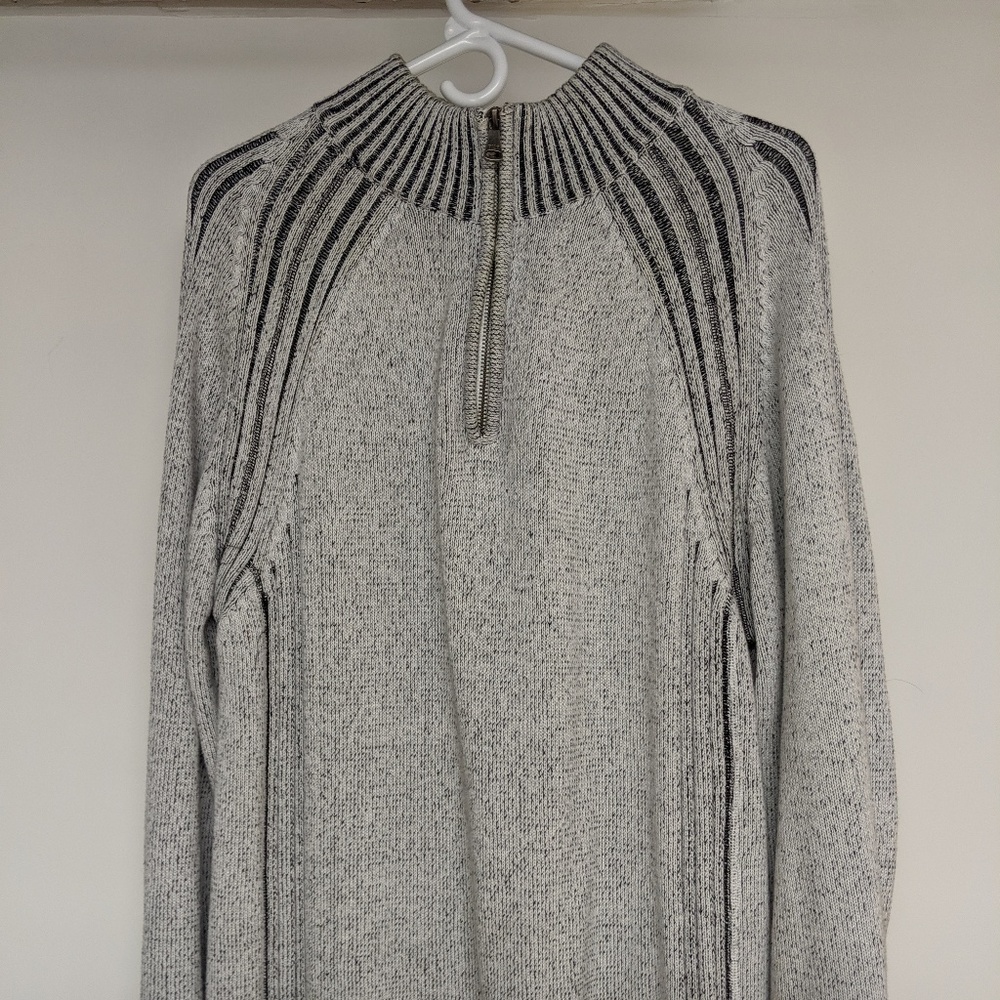BKE zipper sweater